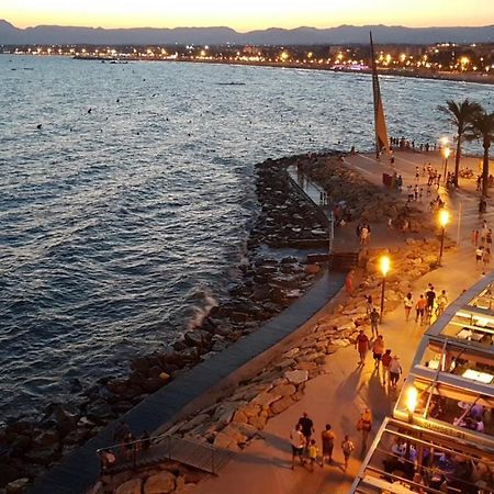 Apartment Center Salou Near Port Aventura Exteriör bild
