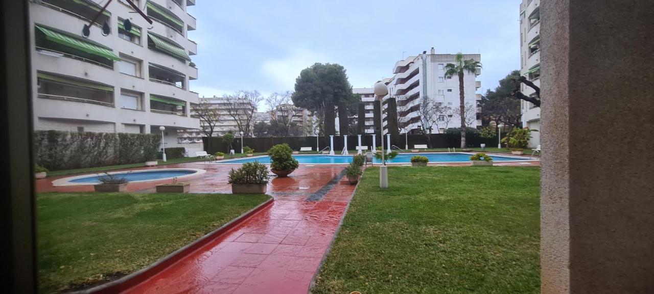 Apartment Center Salou Near Port Aventura Exteriör bild